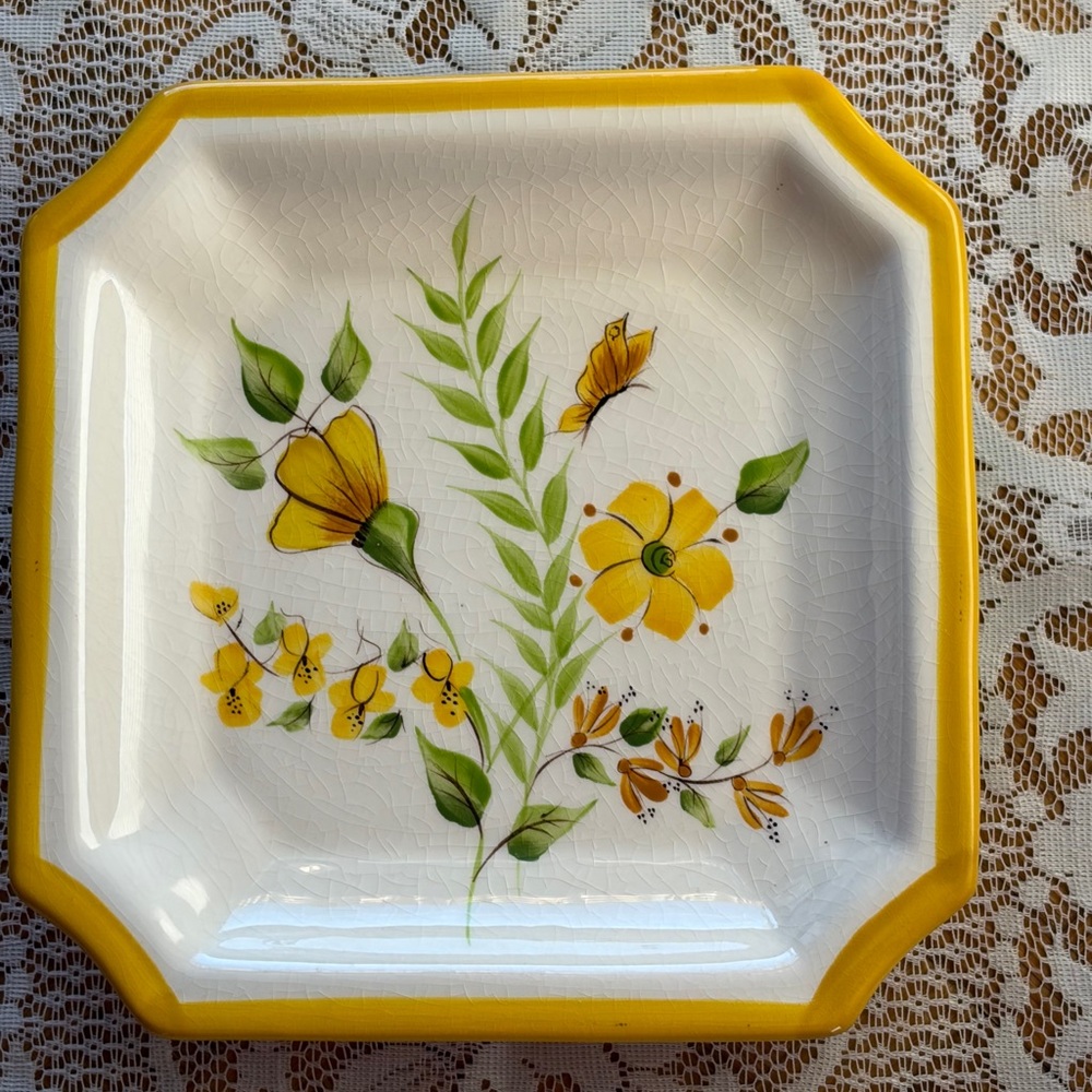Italian ceramic mid century modern trinket dish/art accent